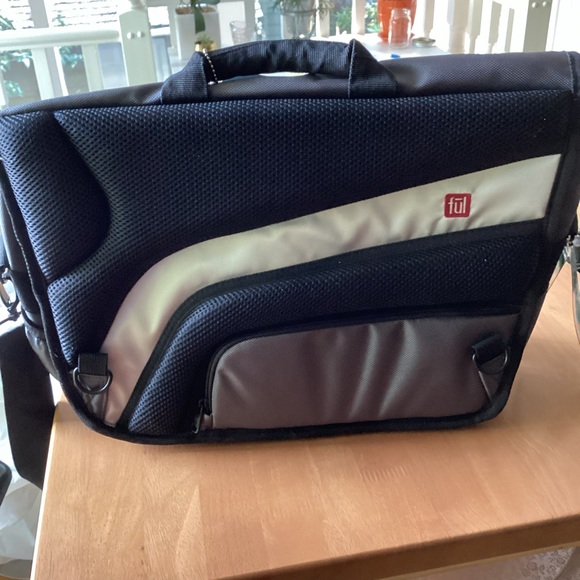 Fūl Powerbag - Picture 2 of 8